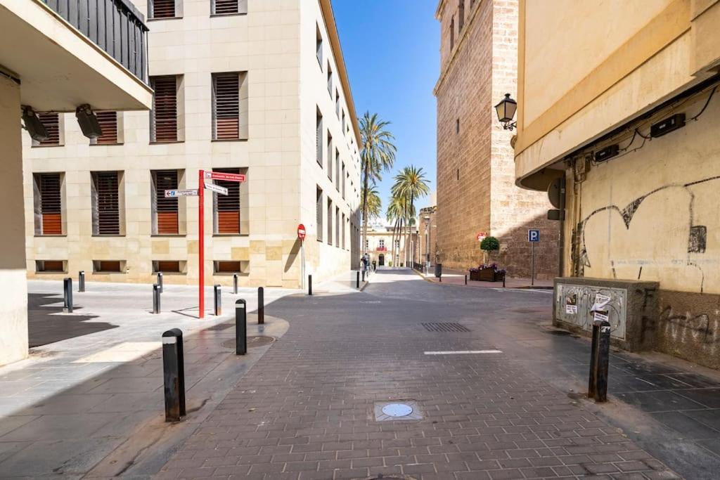 Lifehouse Cathedral * Free Parking* Superiorwifi* Apartamento Almería Exterior foto
