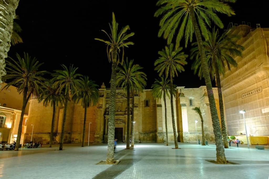 Lifehouse Cathedral * Free Parking* Superiorwifi* Apartamento Almería Exterior foto